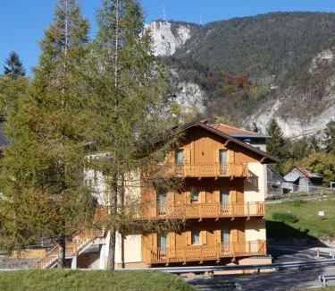 Caralte House | Guest Rated 9.4: Family-Friendly Stay at Ai Larici