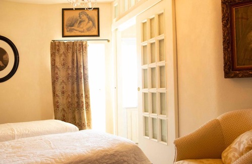 Ottiglio Apartment | Elegant Ai Leoni Ruggenti - Suite dei Tesori Antichi
