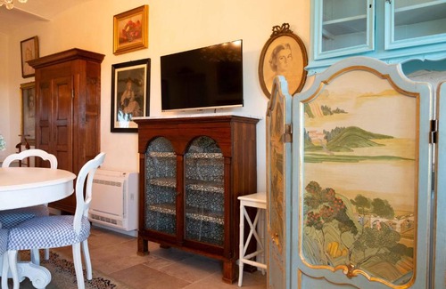 Ottiglio Apartment | Elegant Ai Leoni Ruggenti - Suite dei Tesori Antichi