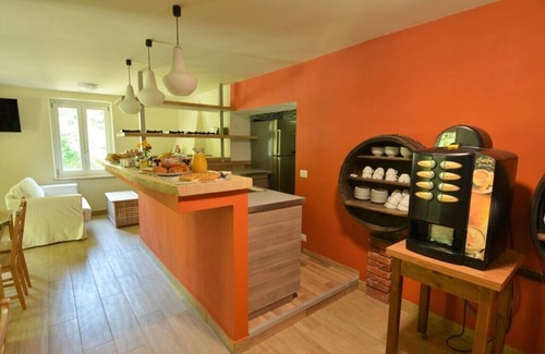 Ardenno House | Experience AI MULINI Holiday House with Ocean Views & Pool