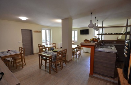 Ardenno House | Experience AI MULINI Holiday House with Ocean Views & Pool