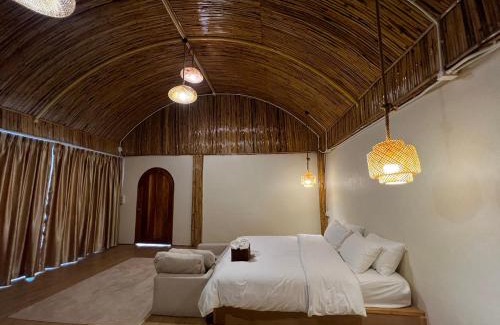 Chiang Rai Province Hotel | Escape to Ai-oon b1: Family-Friendly with Hot Tub Access
