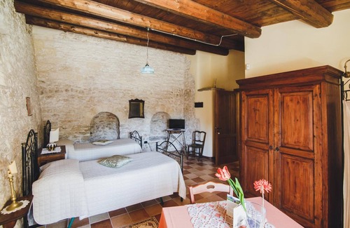 Andria Other | Explore Ai Pilieri di Bagnoli: Family-Friendly Retreat