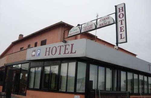 Marino Hotel | Ai Vecchi Tempi: Family-Friendly Retreat with Hot Tub