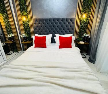Iasi Apartment | Feel at Home in Aici te simți ca acasa - 4-Star Retreat