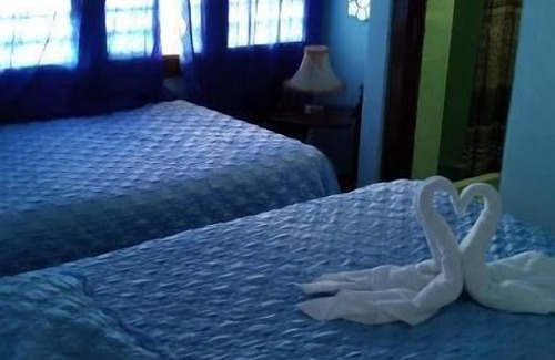 Municipality of Cienaga de Zapata House | Discover Aida y Miguel: Family-Friendly with Spa & Dining