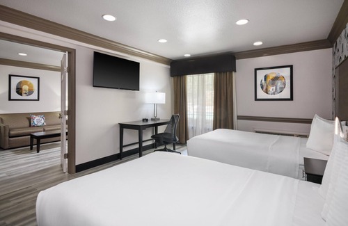 Greater South River City Hotel | Discover Aiden by Best Western Austin City Hotel's Amenities