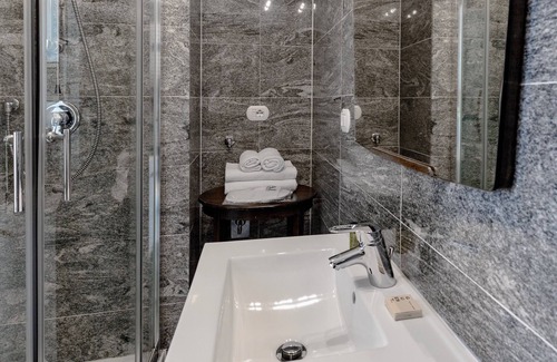 Chiesa Rossa House | Discover Aiello Suites Executive: Eco-Friendly Comfort & Amenities