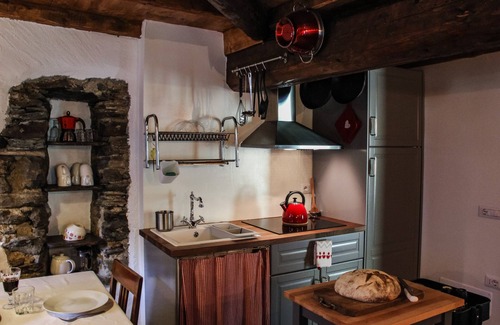 Valstrona Apartment | Discover Aigaron: Nature Retreat for Trekking Enthusiasts