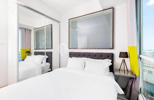Jakarta Apartment | Discover Aika by Kozystay - Kuningan: Rated 9/10, Pool & Family Friendly