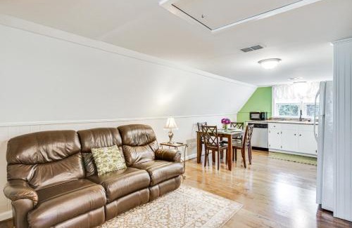 Aiken Apartment | Pet-Friendly Aiken Apartment with Garden-View Balcony
