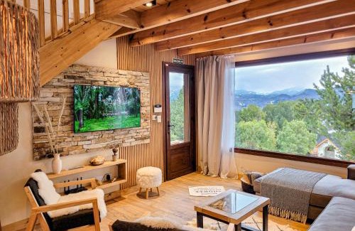San Martin de los Andes Ski Chalet | Top-Rated Ailen de los Andes Deluxe with Hot Tub & Family Perks