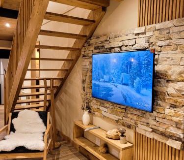 San Martin de los Andes Ski Chalet | Top-Rated Ailen de los Andes Deluxe with Hot Tub & Family Perks