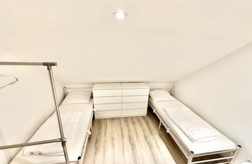 Wolfsburg Apartment | Modern 3-Room Apartment in Central Location for 6 Guests
