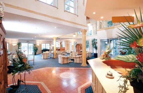 Klosterreichenbach Hotel | Relaxing Ailwaldhof Parkhotel & Spa: 4-Star Oceanfront Retreat