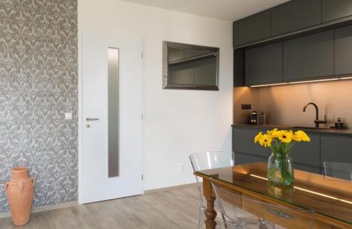 Jihlava Apartment | Top-Rated AIMÉE by HOME - Boutique Apartment Experience