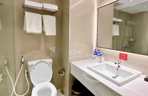 West Papua Hotel | Discover Aimas Hotel & Convention Centre with Pool & Spa