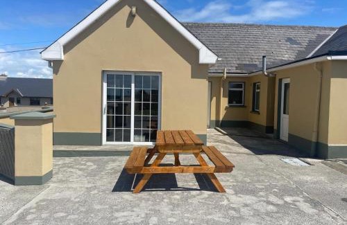 Ballyduff House | Discover Family-Friendly Comfort at Aimee's Place