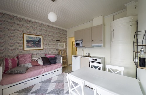 Vaasa Apartment | Discover AinaBnB - Residence Kappsäcken with Breakfast & More