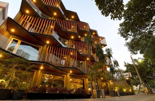 DLF City Hotel | Relax at AIR by Ahuja Residences - 4-Star Family Retreat