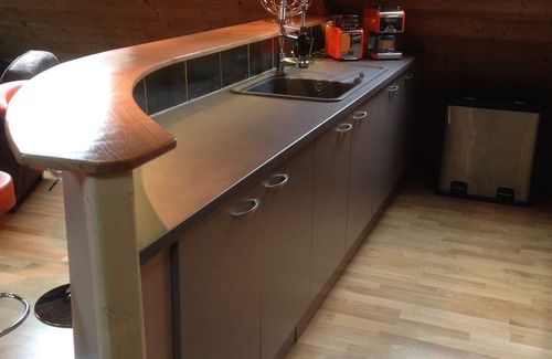 Saint-Etienne-de-Cuines Apartment | Spacious Air-Conditioned Apartment for 12 in Cyclo-Maurienne