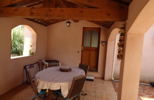 Roquebrune-sur-Argens House | Air-Conditioned Provencal Villa with Pool & Scenic Views