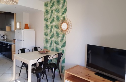 La Faviere Apartment | Spacious 6-Person Apartment with Ocean View in La Favière