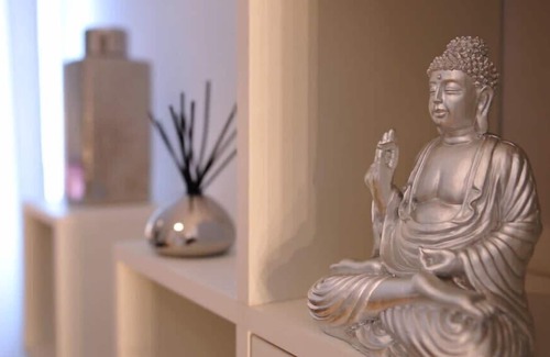 Cauderan House | Air-Conditioned Furnished Townhouse With 2 Bedrooms