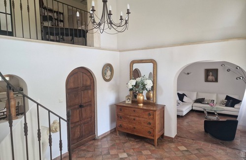 Mallemort Other | Idyllic Provencal Farmhouse with Private Pool and 9.8 Rating