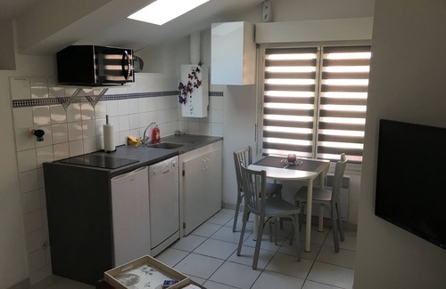 Pezens Apartment | Private Pool Studio Villa Near Carcassonne - Rated 9.4/10