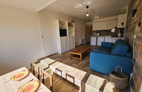 Les Sablettes Apartment | Comfort and Convenience in the Heart of Les Sablettes