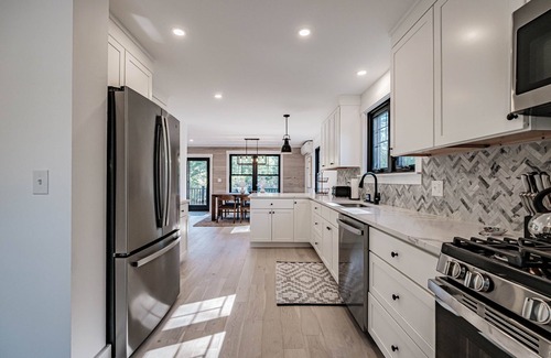 Bethel Ski Chalet | Stylish Comfort in Maine Mountains with Hot Tub & Spa