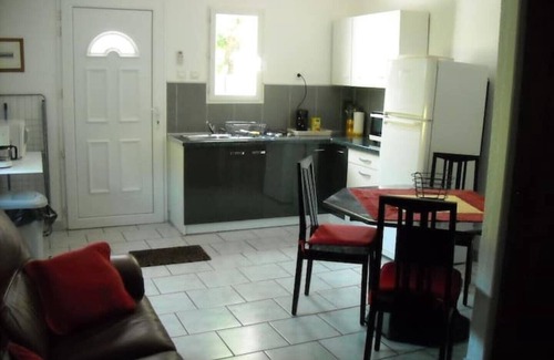 Saint-Florent-sur-Auzonnet House | Inviting Self-Catering Cottage with Private Pool in Cévennes
