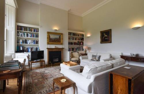 Gosport House | Top-Rated Naval Officers Quarters Flat for Families
