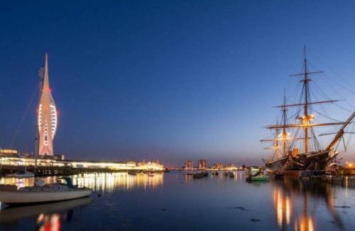Gosport House | Top-Rated Naval Officers Quarters Flat for Families