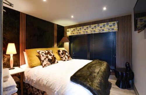 Emsworth House | Experience The Cow Shed: A Countryside Retreat Awaits