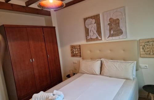 Almansa Apartment | Family-Friendly Retreat at Airam El Desván with Great Reviews