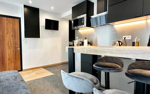 Saint-Maurice Apartment | Family-Friendly Airbnb in Paris-Bois de Vincennes - 10/10 Rating