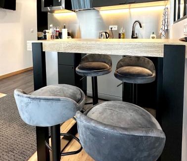 Saint-Maurice Apartment | Family-Friendly Airbnb in Paris-Bois de Vincennes - 10/10 Rating