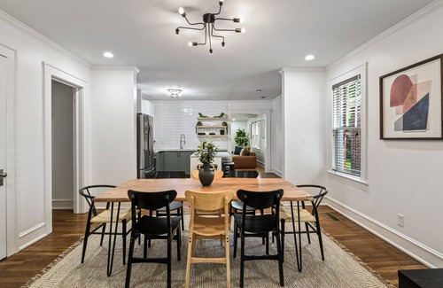 Edgewood House | Stay at DesignedByDom: Guest Rated 10/10 with Pool & Spa