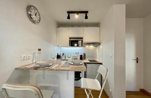 Minimes - Barriere de Paris Apartment | Family-Friendly Getaway at Airbus by Yumē with Pool Access
