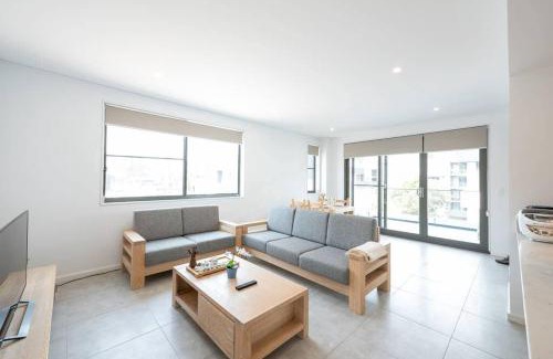 Epping Apartment | Welcoming Aircabin Epping: 2 Beds Apt with Free Parking