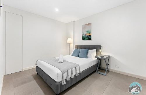 Mascot Apartment | Family-Friendly Aircabin in Mascot with Free Parking
