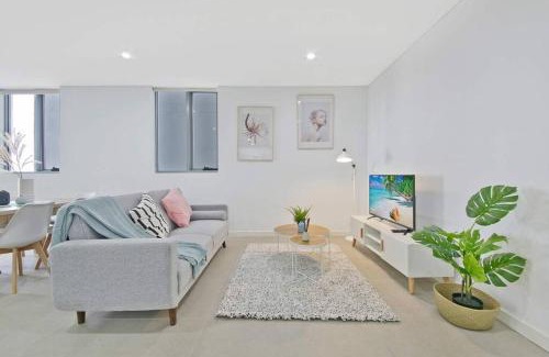 Mascot Apartment | Modern Aircabin in Mascot - Walk to Station, Family-Friendly