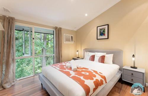 Warrawee House | Family-Friendly Aircabin in Warrawee, Sydney - 4-Star Stay