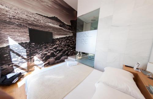 Almeria Centro Hotel | Relax at Aire Hotel & Ancient Baths - 4-Star Comfort Awaits