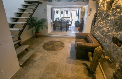 Jimena de la Frontera Apartment | Discover AIRE RURAL JIMENA: 4-Star Retreat with Hot Tub