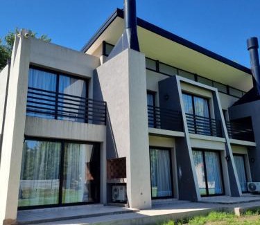 Sierra de la Ventana Apartment | Aires de las Sierras: Guest Rated 10/10 with Hot Tub & Kitchen