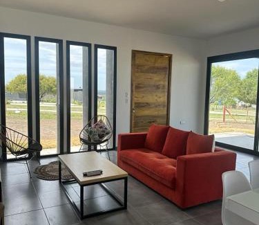 Alta Gracia House | Guest Rated 10/10: AIRES DEL LAGO 3 with Pool & Family Fun