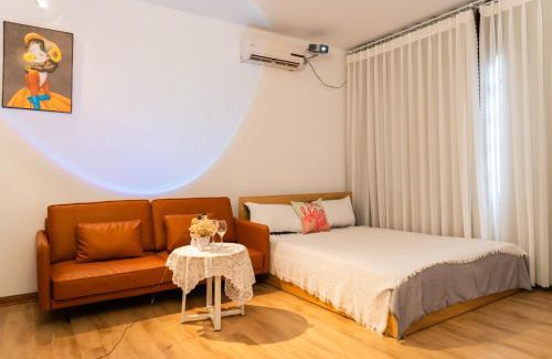 Quang An Apartment | Exceptional Airhome Westlake Xuan Dieu - 4-Star Rating!